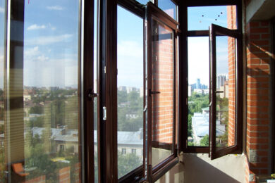 Установка окон и дверей